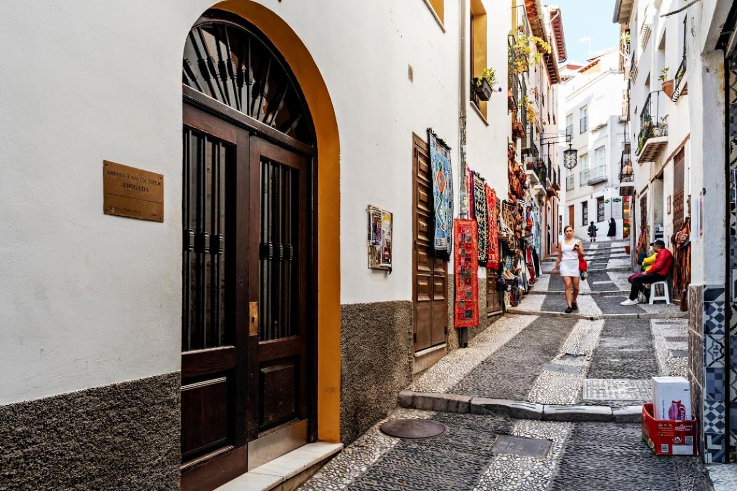 Tuguest Nazari Caldereria Apartments - Free Parking Granada Bagian luar foto