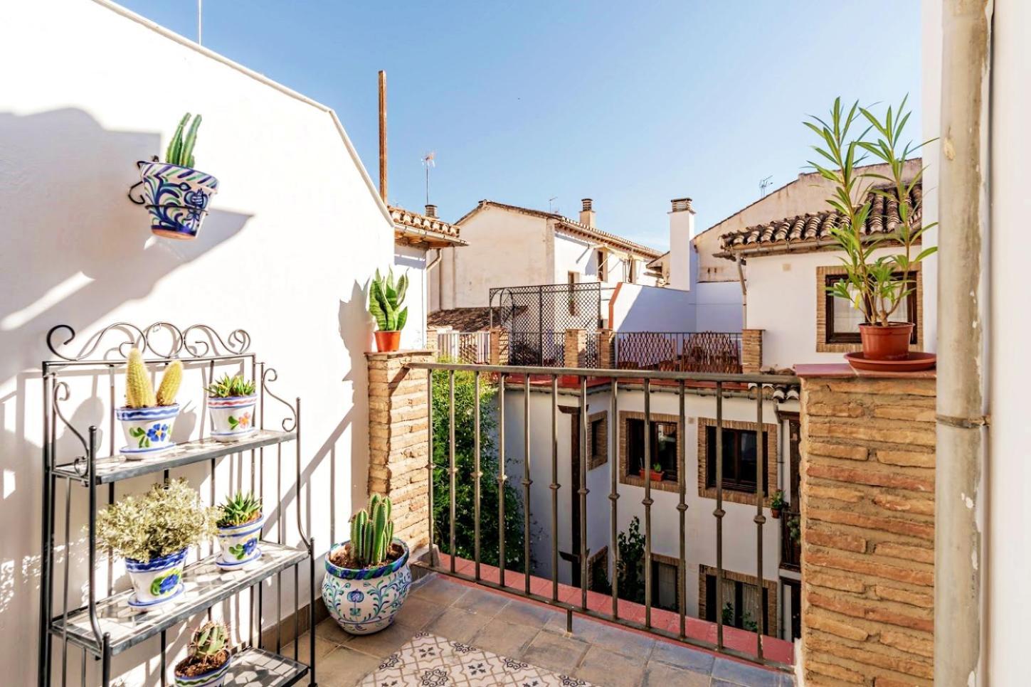 Tuguest Nazari Caldereria Apartments - Free Parking Granada Bagian luar foto