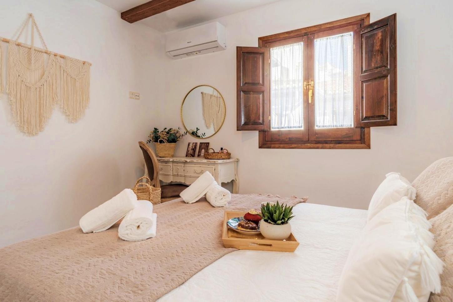 Tuguest Nazari Caldereria Apartments - Free Parking Granada Bagian luar foto